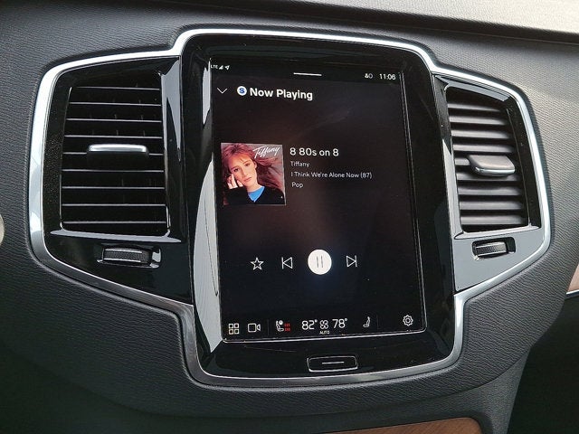 2024 Volvo XC90 Plus Bright Theme