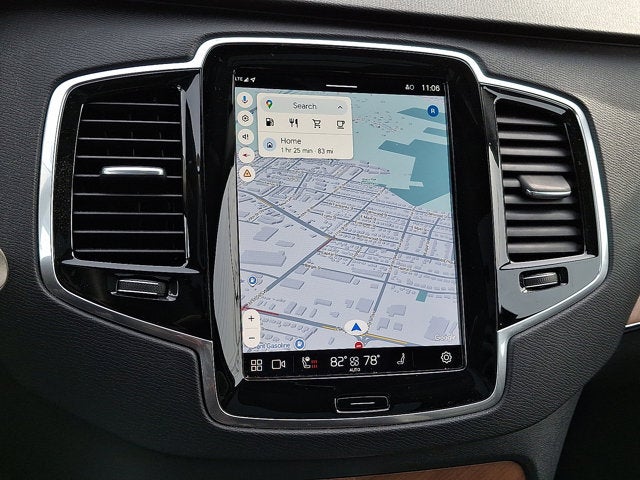 2024 Volvo XC90 Plus Bright Theme