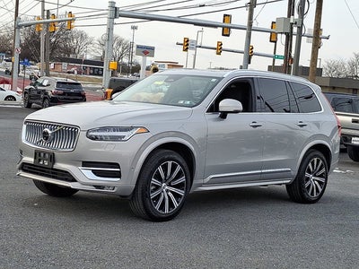 2024 Volvo XC90 Plus Bright Theme