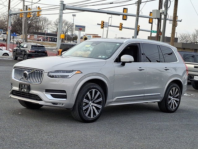 2024 Volvo XC90 Plus Bright Theme