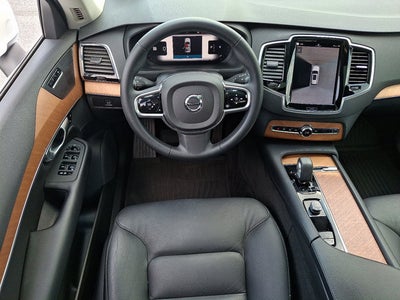 2023 Volvo XC90 Plus