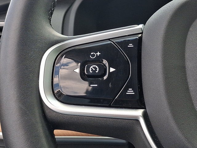 2023 Volvo XC90 Plus