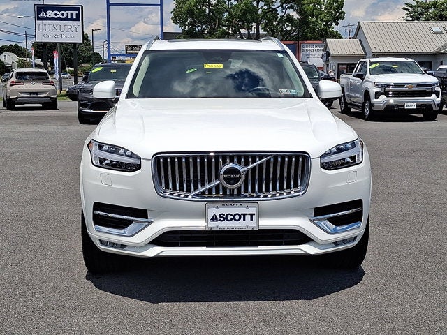 2023 Volvo XC90 Plus