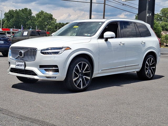 2023 Volvo XC90 Plus