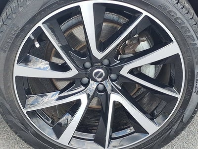2023 Volvo XC90 Plus