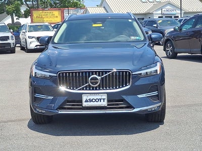 2023 Volvo XC60 Ultimate Bright Theme