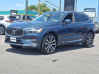 2023 Volvo XC60 Ultimate Bright Theme