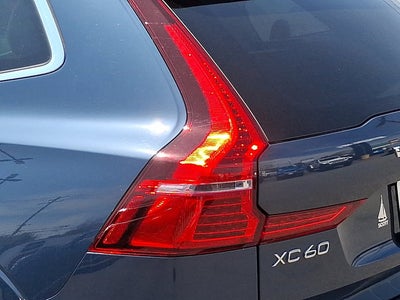 2023 Volvo XC60 Ultimate Bright Theme
