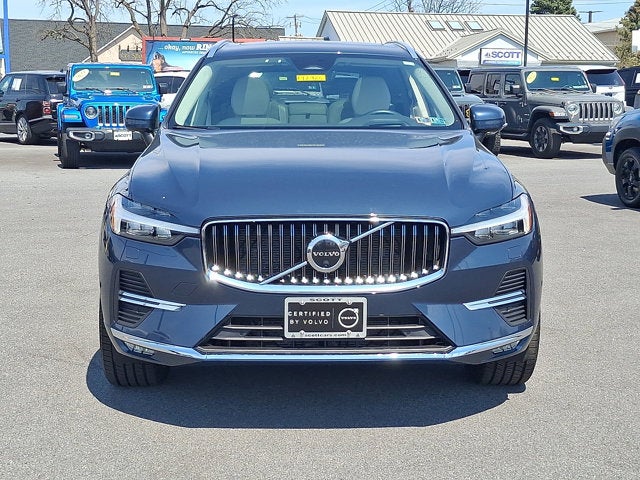 2023 Volvo XC60 Ultimate Bright Theme