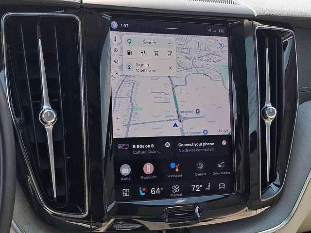 2023 Volvo XC60 Ultimate Bright Theme