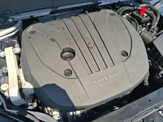 2023 Volvo XC60 Ultimate Bright Theme