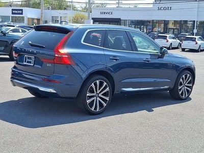 2023 Volvo XC60 Ultimate Bright Theme