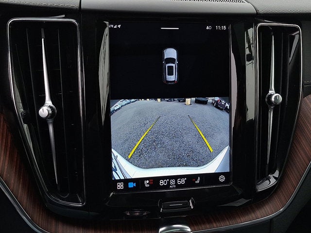 2023 Volvo XC60 Ultimate Bright Theme