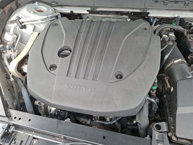 2023 Volvo XC60 Ultimate Bright Theme