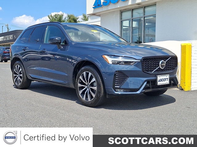 2024 Volvo XC60 Plus Dark Theme