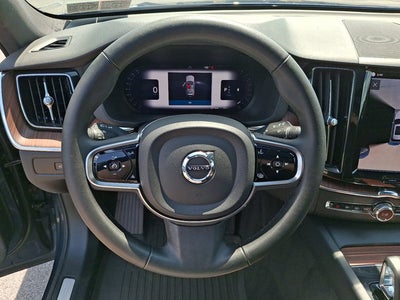 2024 Volvo XC60 Plus Dark Theme