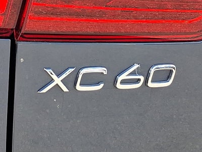 2024 Volvo XC60 Plus Dark Theme