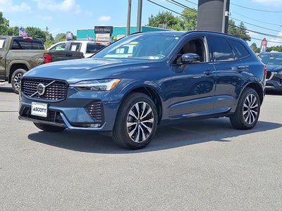 2024 Volvo XC60 Plus Dark Theme