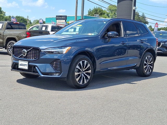 2024 Volvo XC60 Plus Dark Theme