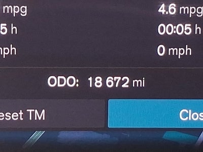 2024 Volvo XC60 Plus Dark Theme