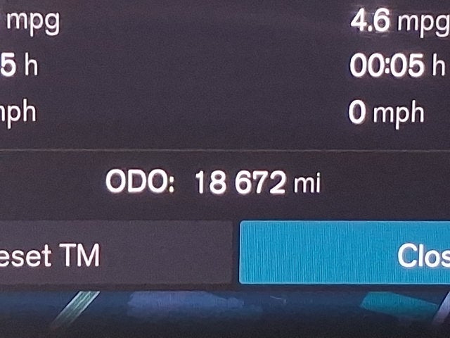 2024 Volvo XC60 Plus Dark Theme