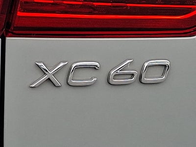 2024 Volvo XC60 Plus Dark Theme