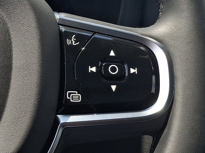 2024 Volvo XC60 Ultimate Dark Theme