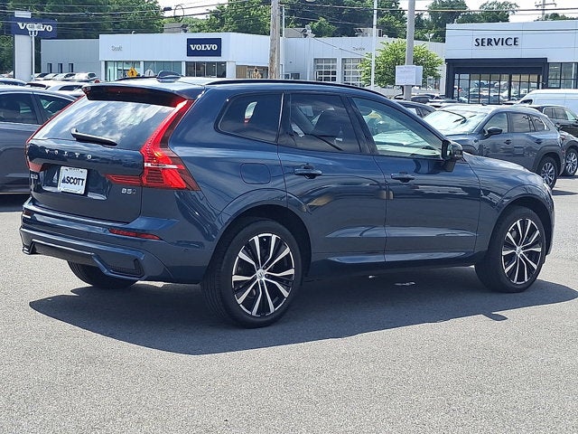 2024 Volvo XC60 Ultimate Dark Theme