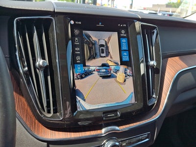 2024 Volvo XC60 Ultimate Dark Theme