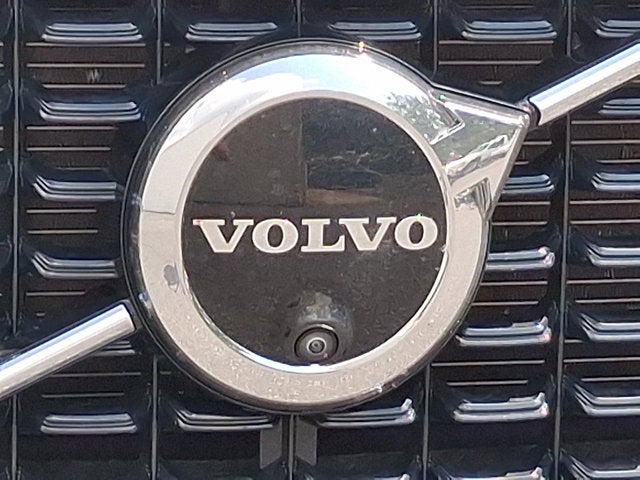 2024 Volvo XC60 Ultimate Dark Theme