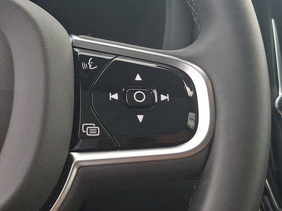 2024 Volvo XC60 Ultimate Dark Theme