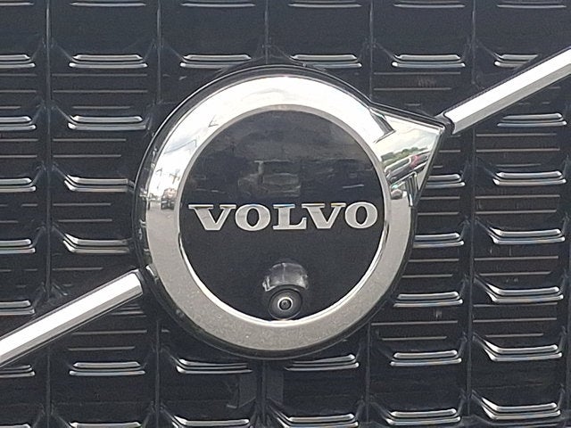 2024 Volvo XC60 Ultimate Dark Theme