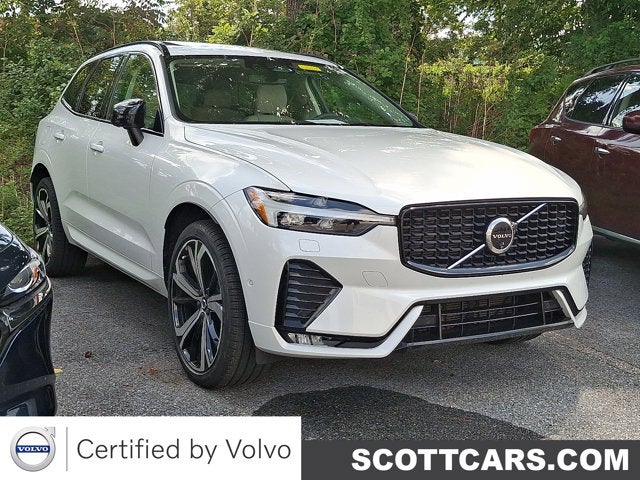 2024 Volvo XC60 Ultimate Dark Theme