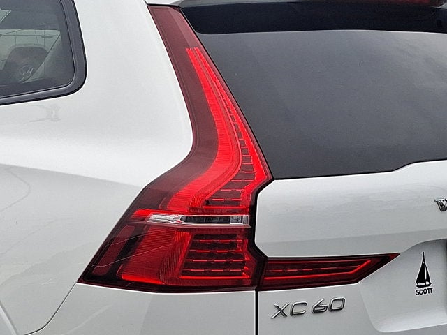 2024 Volvo XC60 Ultimate Dark Theme