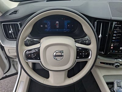 2024 Volvo XC60 Ultimate Dark Theme