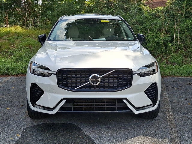 2024 Volvo XC60 Ultimate Dark Theme