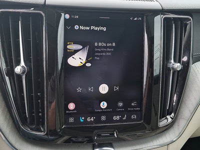 2024 Volvo XC60 Ultimate Dark Theme