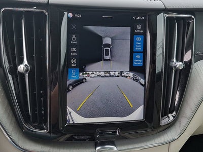 2024 Volvo XC60 Ultimate Dark Theme