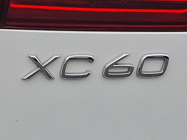 2024 Volvo XC60 Ultimate Dark Theme