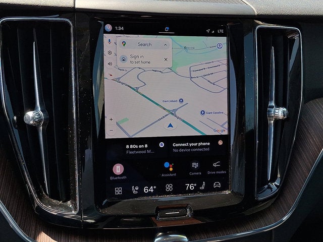 2023 Volvo XC60 Plus Bright Theme