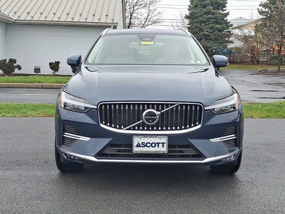 2023 Volvo XC60 Plus Bright Theme