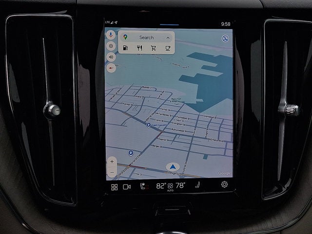 2023 Volvo XC60 Plus Bright Theme