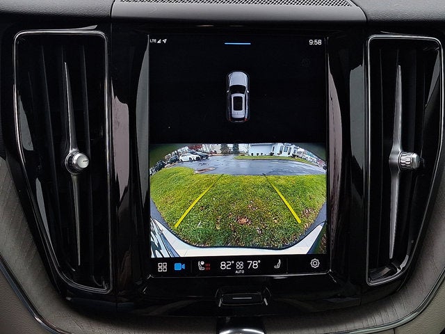 2023 Volvo XC60 Plus Bright Theme