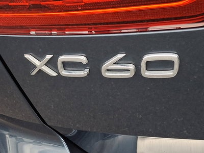 2023 Volvo XC60 Plus Bright Theme