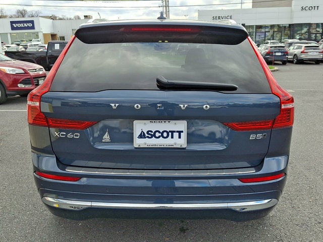 2023 Volvo XC60 Plus Bright Theme