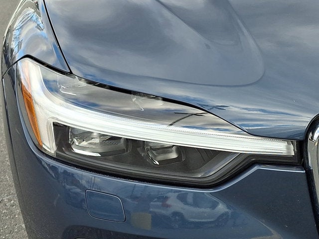 2023 Volvo XC60 Plus Bright Theme
