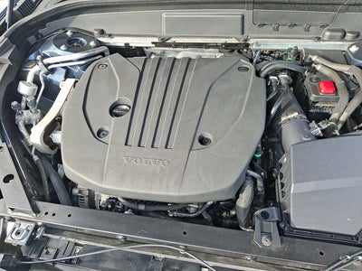 2023 Volvo XC60 Plus Bright Theme