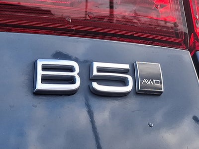 2023 Volvo XC60 Plus Bright Theme