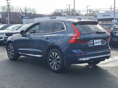 2023 Volvo XC60 Plus Bright Theme