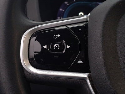 2023 Volvo XC60 Plus Bright Theme